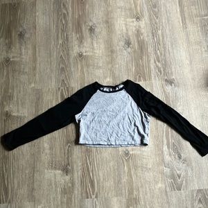 gray and black cropped raglan long sleeve shirt. Shein size medium.